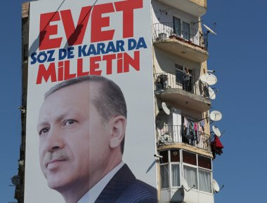 Και επισήμως «σουλτανοποίηση» του Ρ.Τ. Ερντογάν με ποσοστό 51,4% στο τουρκικό δημοψήφισμα